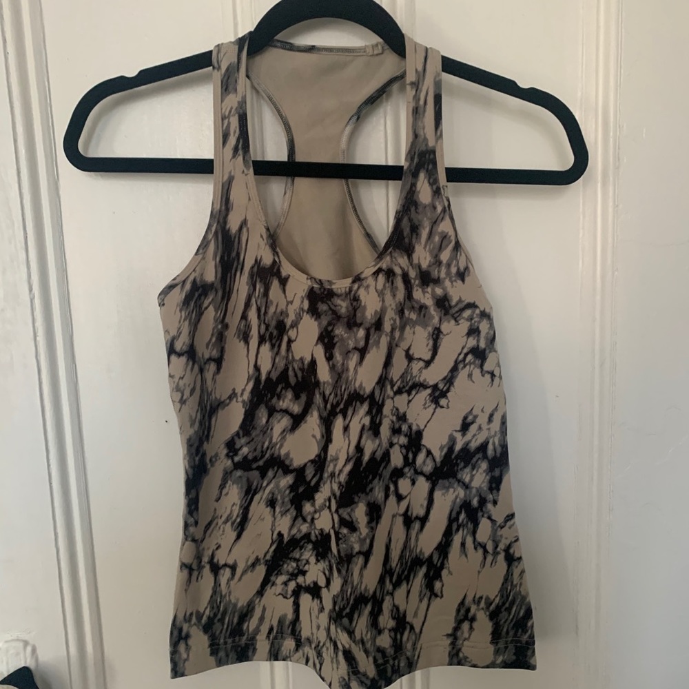 Lululemon Tank